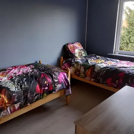 Casa de Férias Half Open Woonst Te Deinze, Nabij Gent En Kortrijk *